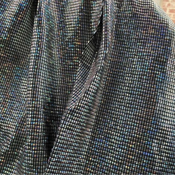 🪩 PLUS Sequin Skirt 🪩 - Picture 4 of 7